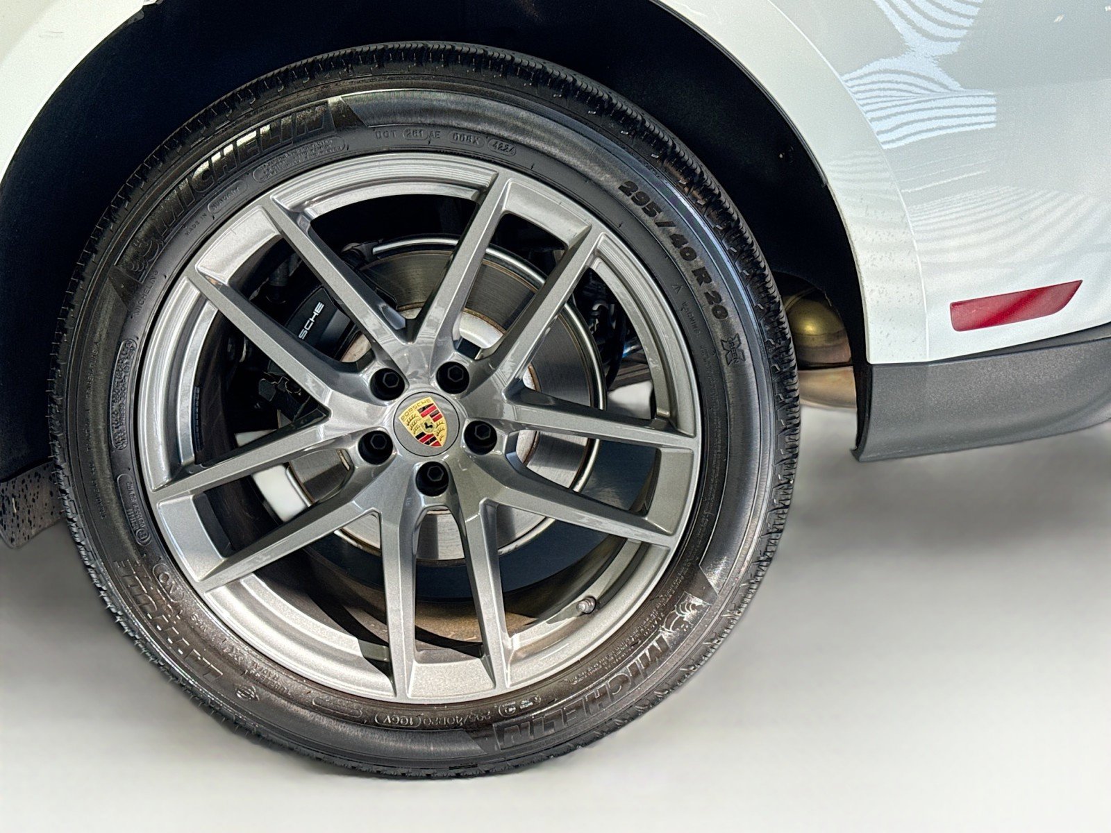 Used 2025 Porsche Macan Turbo image 25