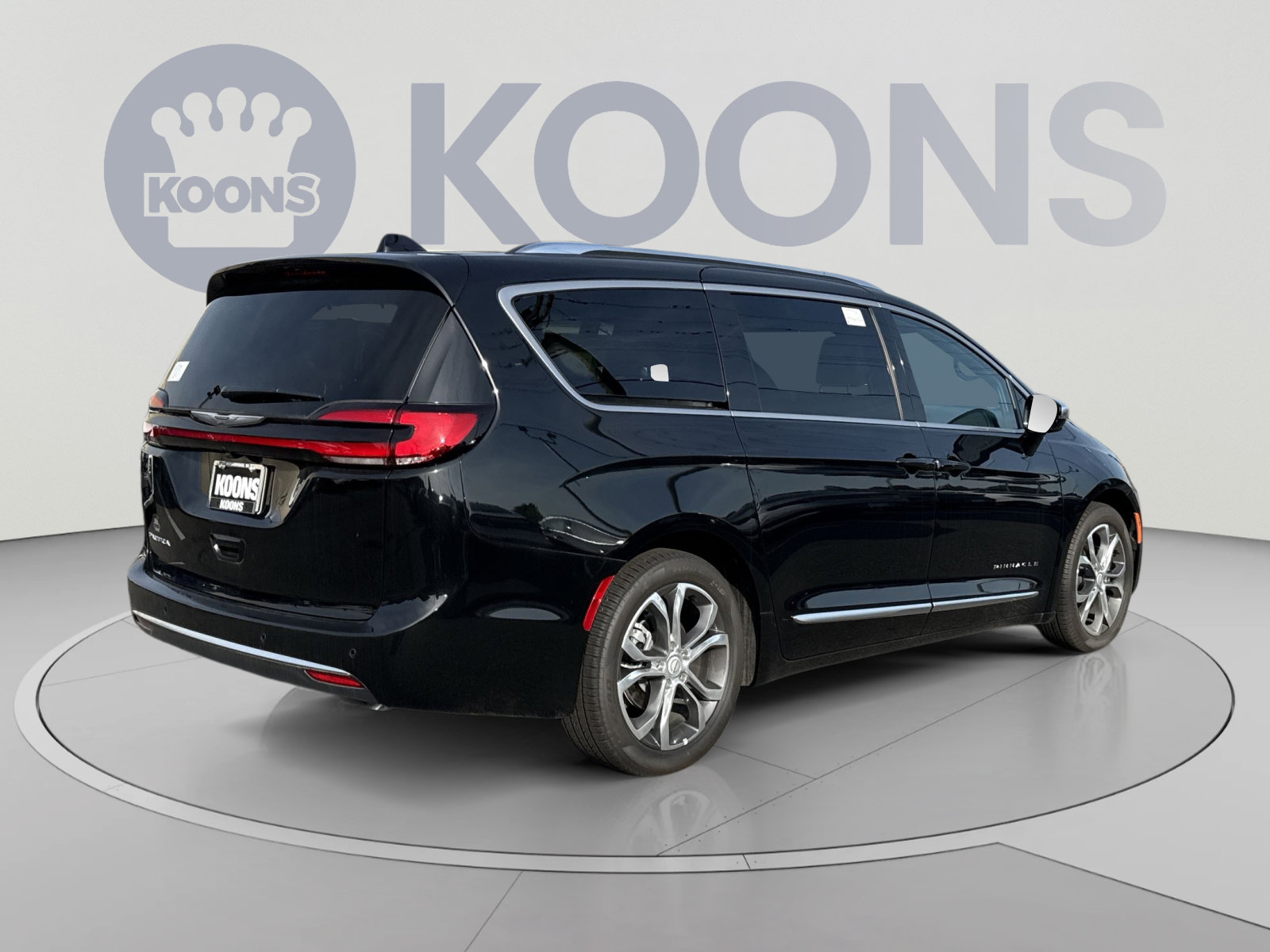 Used 2026 Chrysler Pacifica Pinnacle FWD image 7