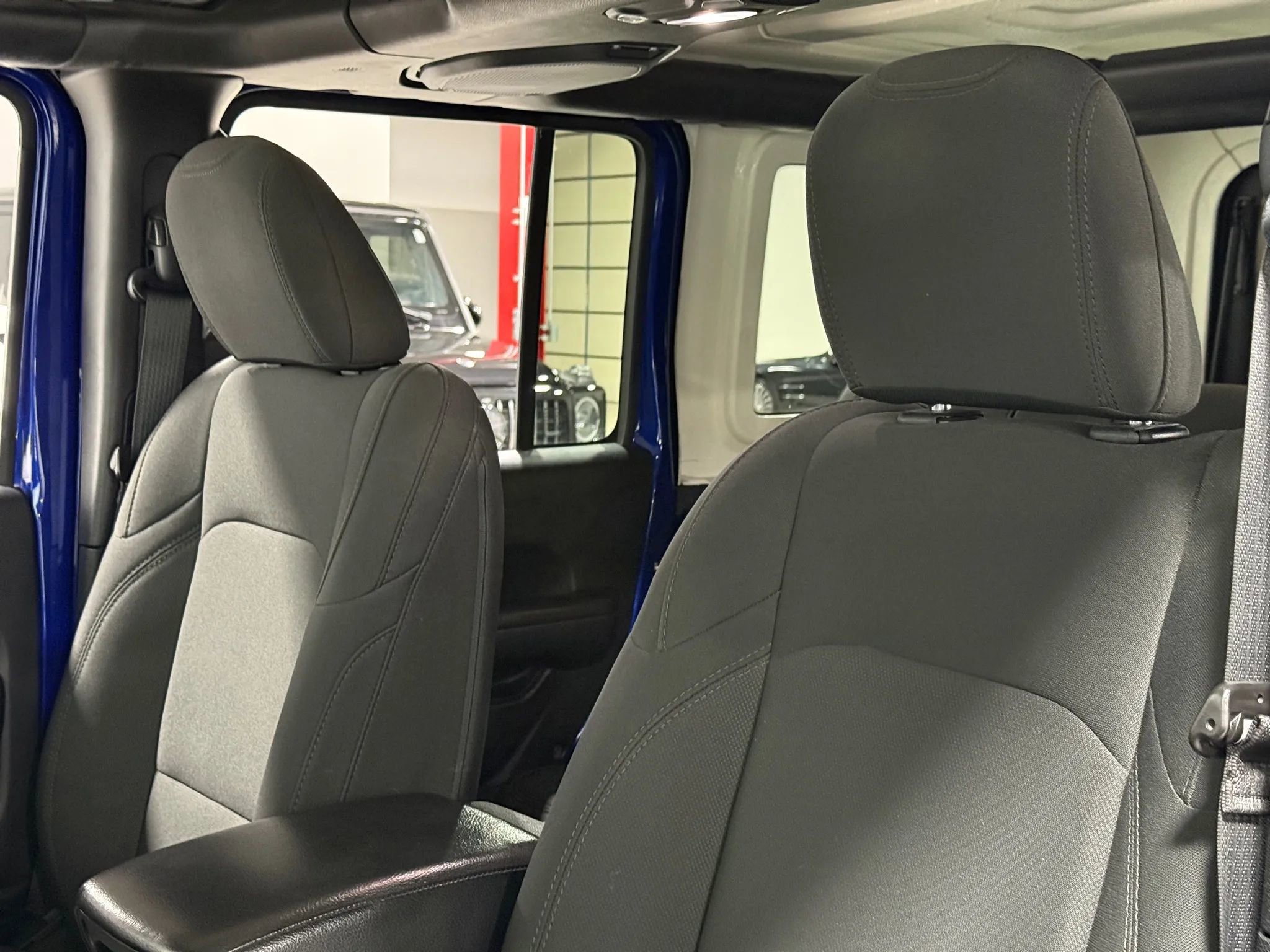 Used 2018 Jeep Wrangler Unlimited Sport S image 16