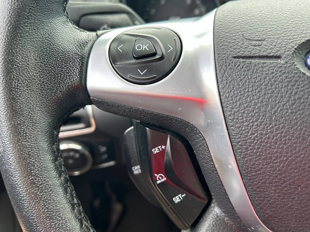 Used 2013 Ford Focus Titanium w/ Titanium Handling Pkg FWD image 22
