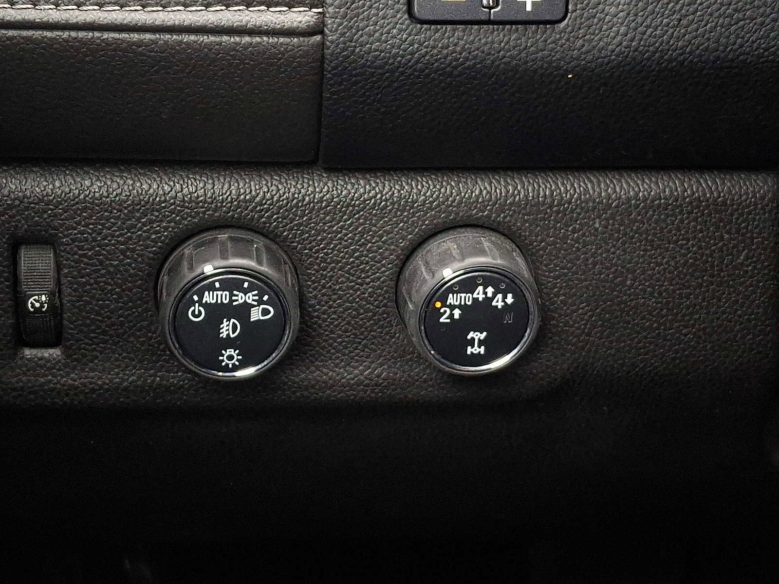 Used 2018 GMC Canyon SLE w/ SLE Convenience Package image 22