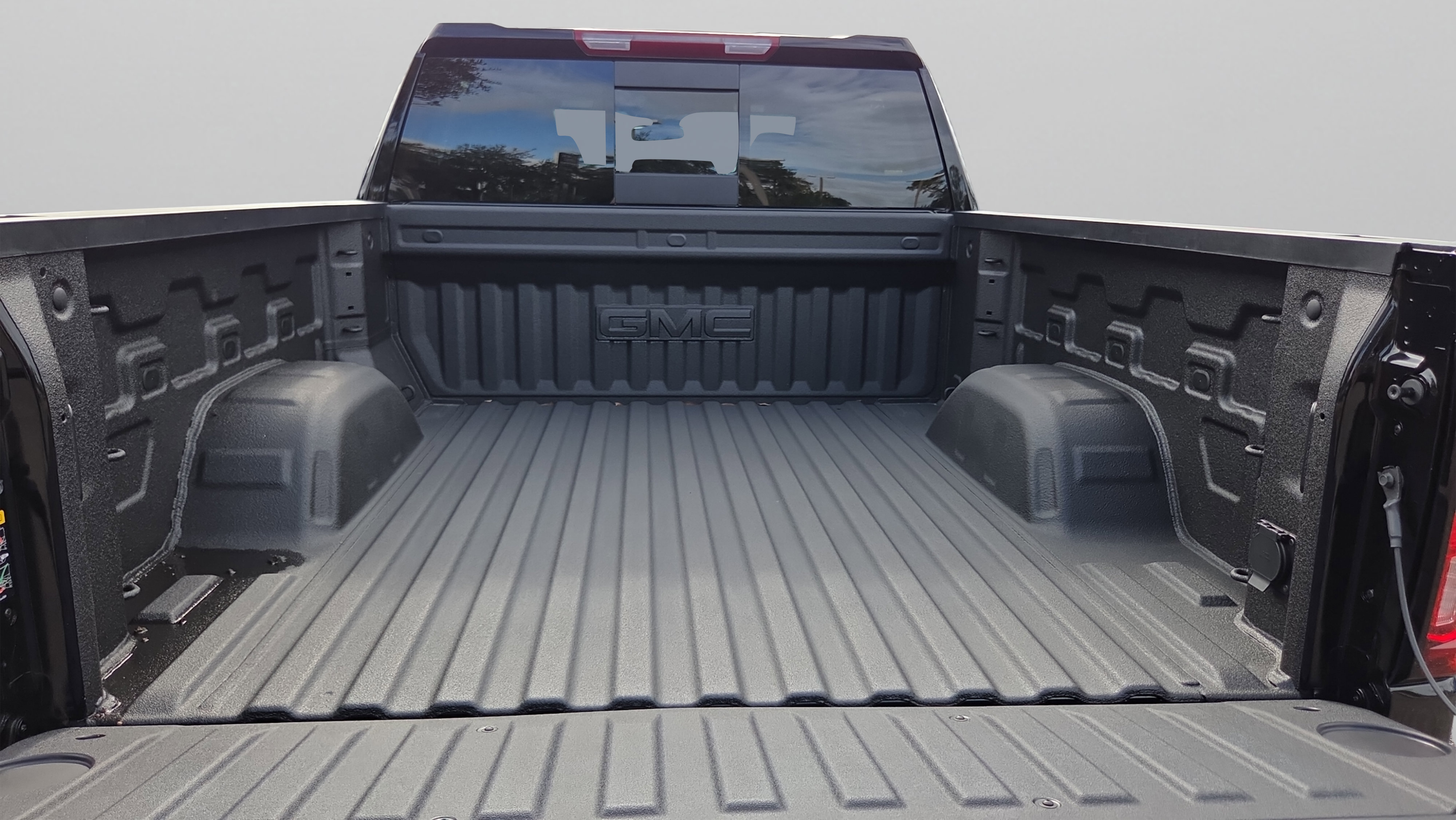 New 2026 GMC Sierra 1500 SLT w/ SLT Premium Plus Package AWD/4WD image 13