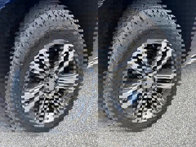 Used 2020 GMC Yukon XL Denali w/ Denali Premium Package image 4