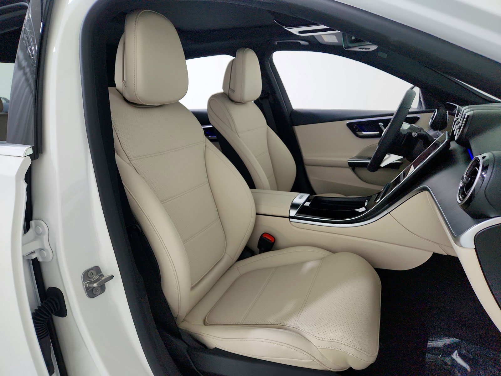 New 2025 Mercedes-Benz C 300 Sedan image 14