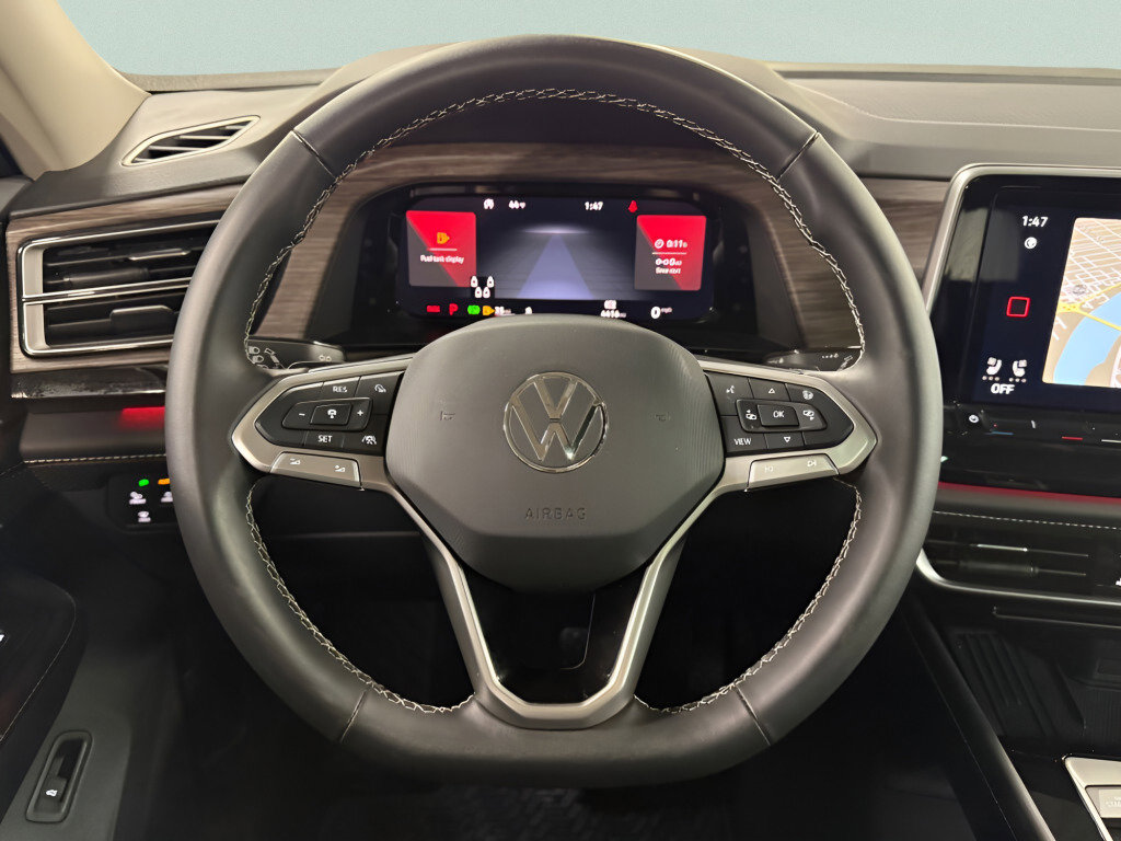 Certified 2025 Volkswagen Atlas SEL image 11