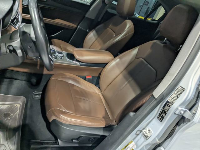 Used 2020 Alfa Romeo Stelvio Ti w/ Active Blind Spot Package AWD/4WD image 23