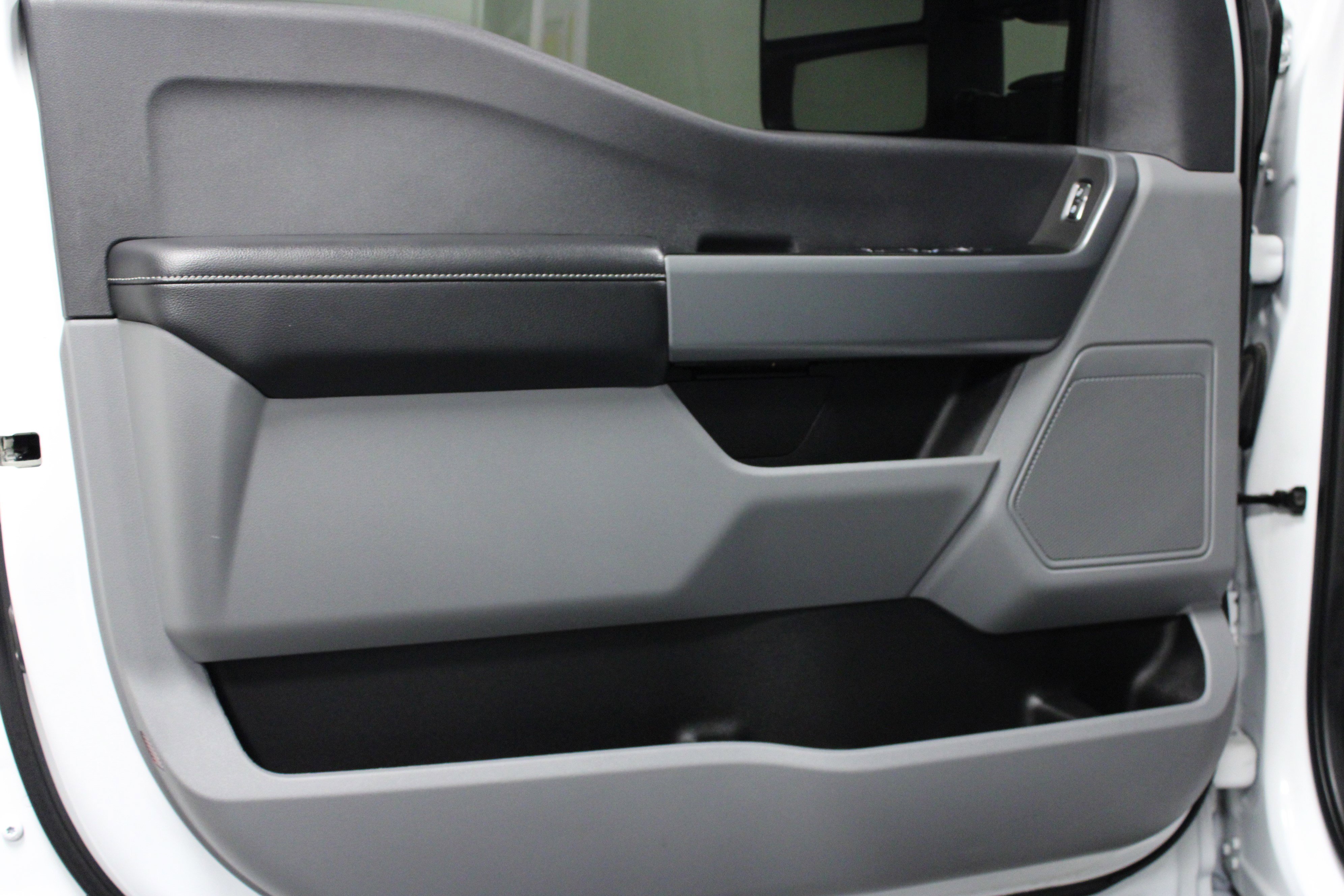 Used 2024 Ford F350 XL w/ STX Appearance Package image 11