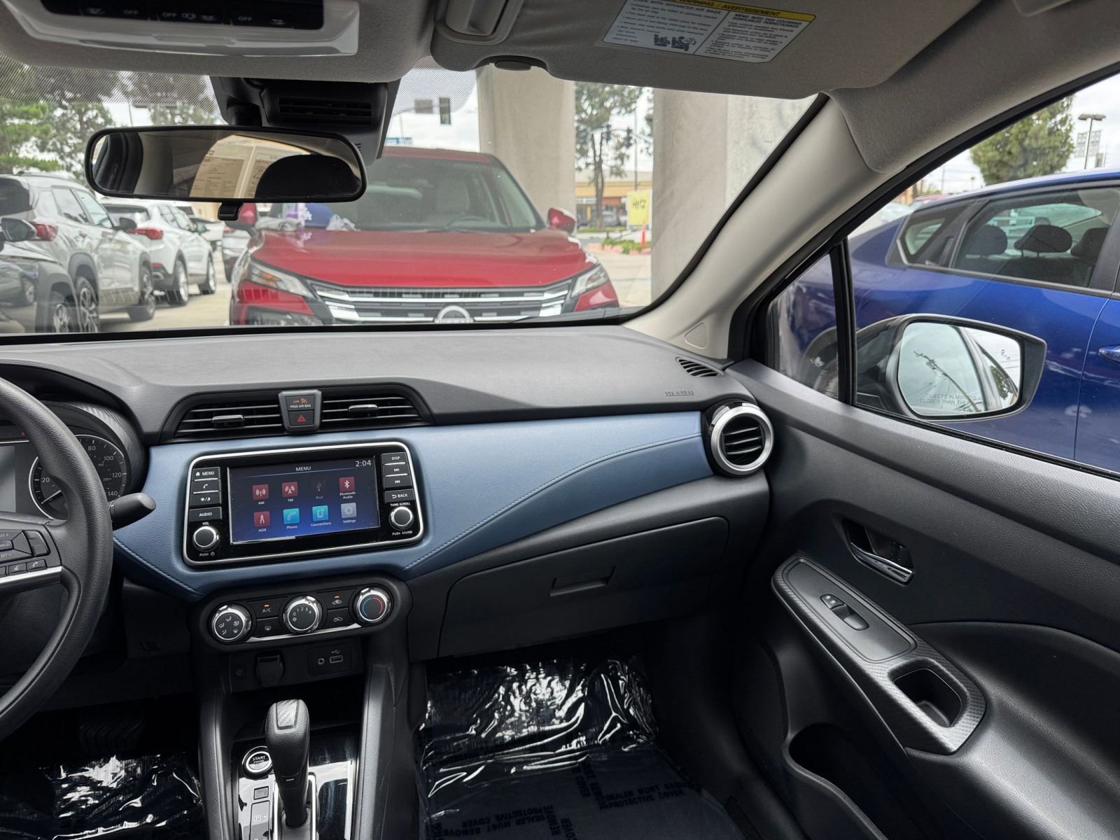 Used 2025 Nissan Versa SV FWD image 34