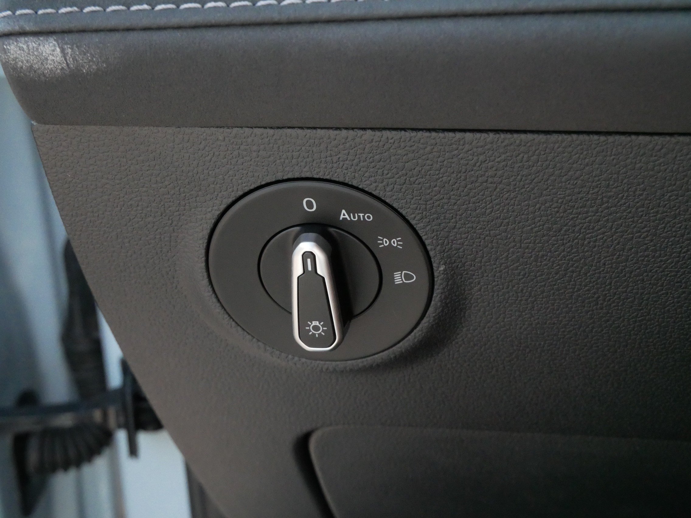 Certified 2025 Volkswagen Taos SE AWD/4WD image 27
