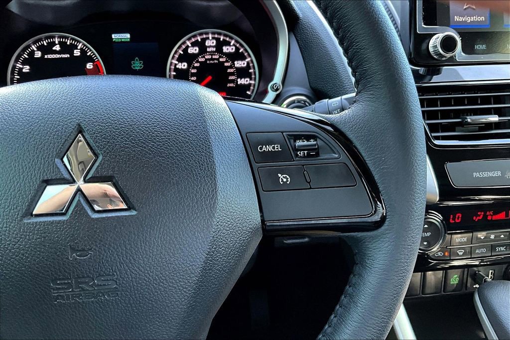 Used 2022 Mitsubishi Eclipse Cross SE image 19