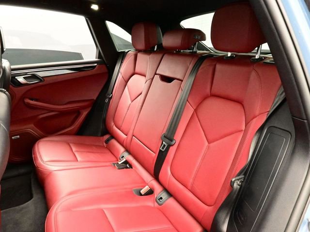 Certified 2022 Porsche Macan S AWD/4WD image 14