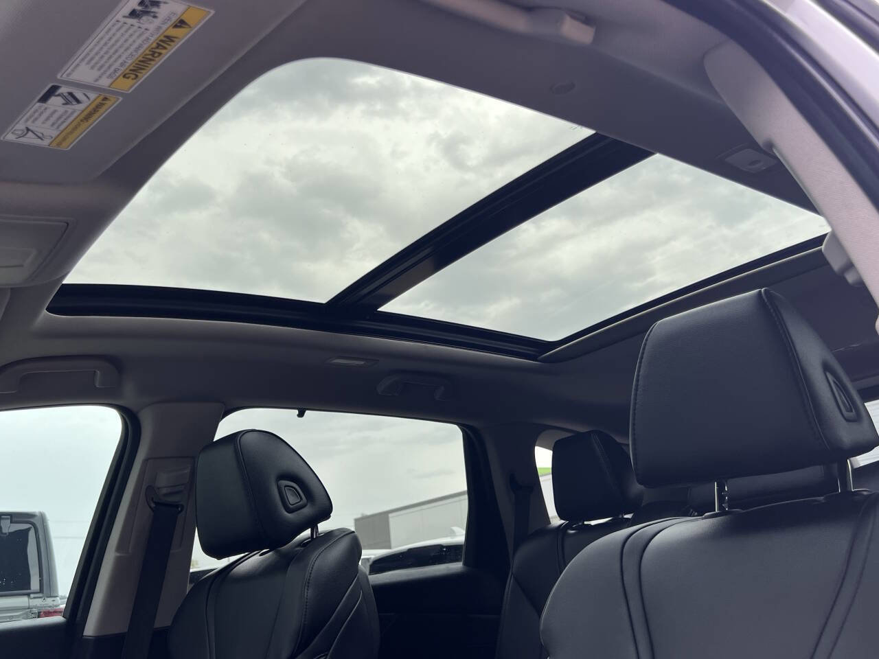 Used 2022 Acura MDX SH-AWD image 15