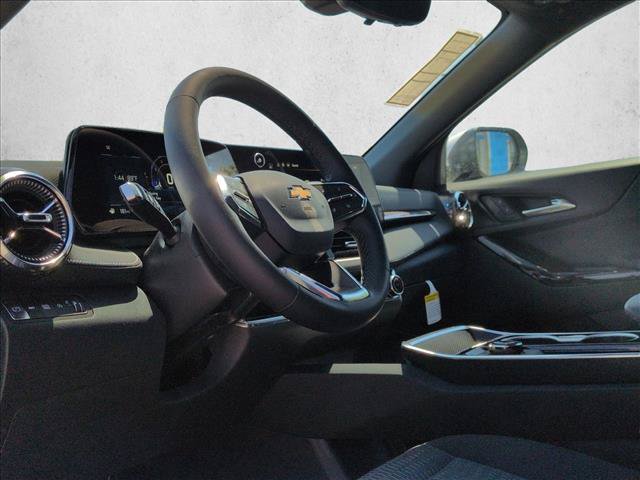New 2026 Chevrolet Equinox LT w/ Safety and Technology Package AWD/4WD video 3