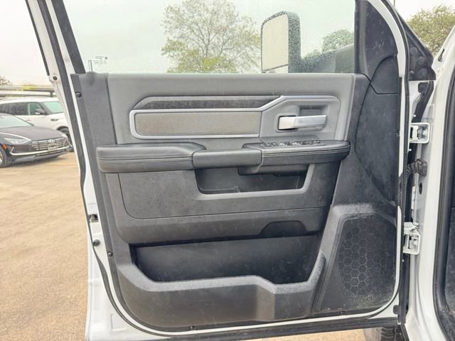 Used 2022 RAM 3500 Big Horn image 4