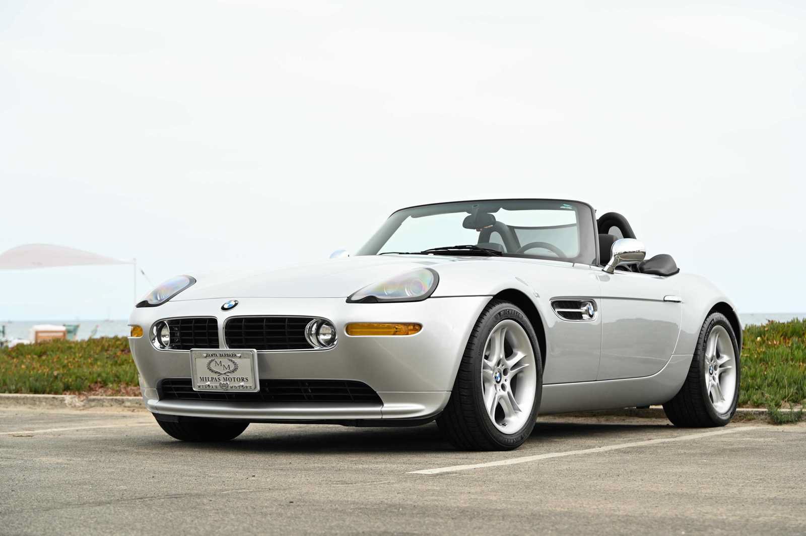 Used 2003 BMW Z8 RWD image 3