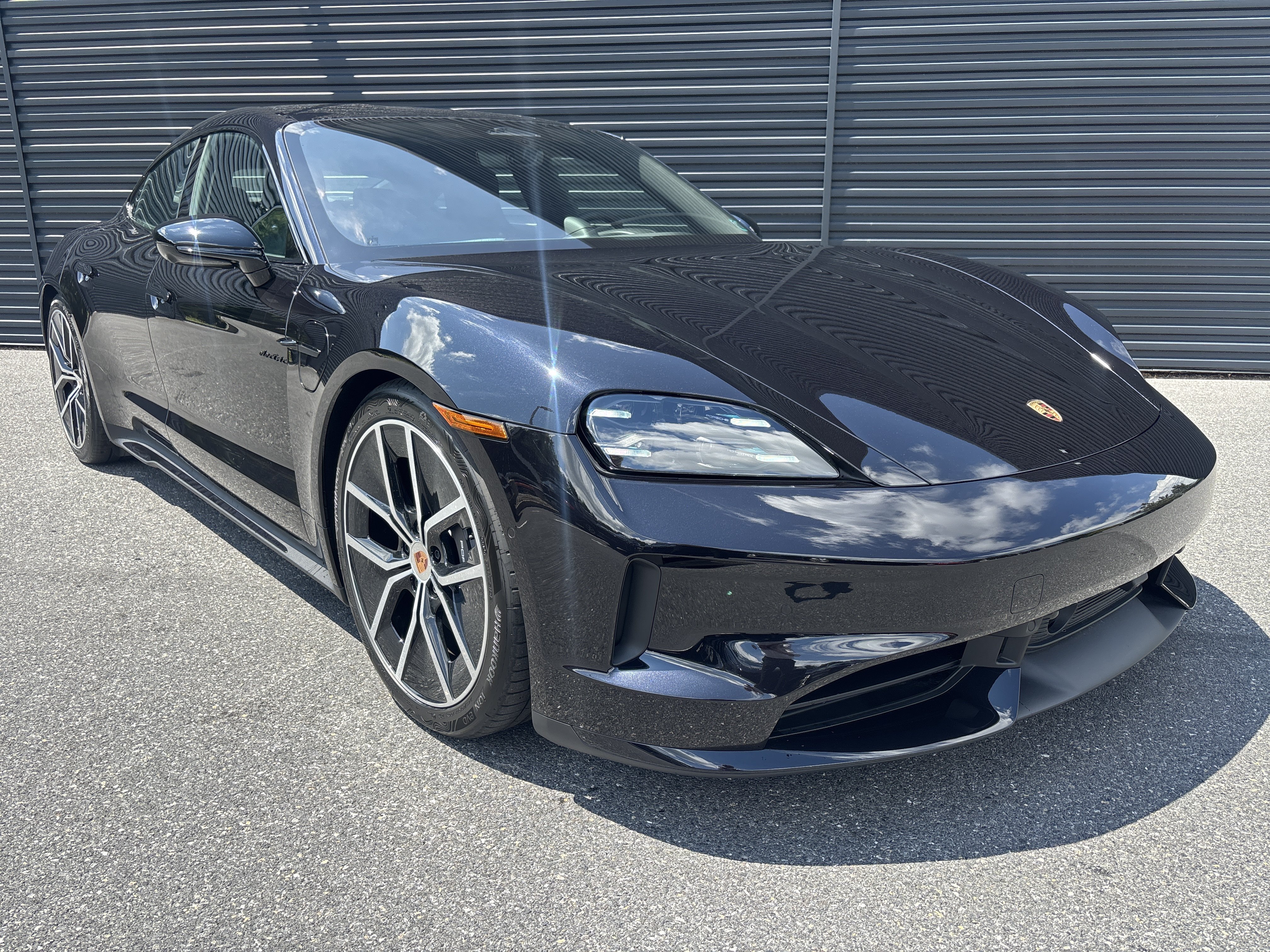 New 2026 Porsche Taycan RWD image 32