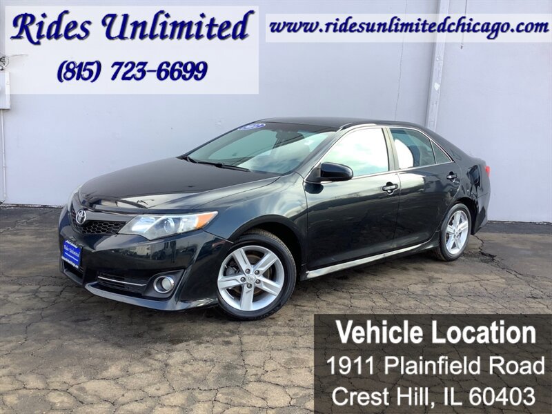 Used 2012 Toyota Camry SE image 3