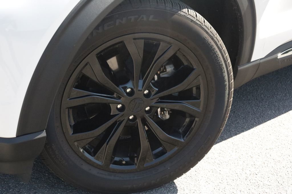 Used 2023 Ford Explorer Limited w/ Equipment Group 301A RWD image 15