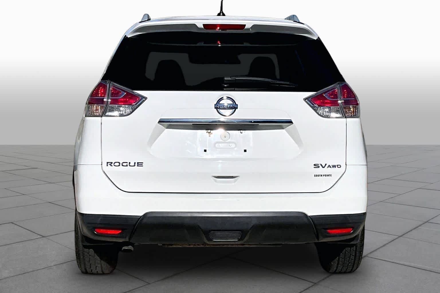 Used 2016 Nissan Rogue SV w/ SV Premium Package AWD/4WD image 5