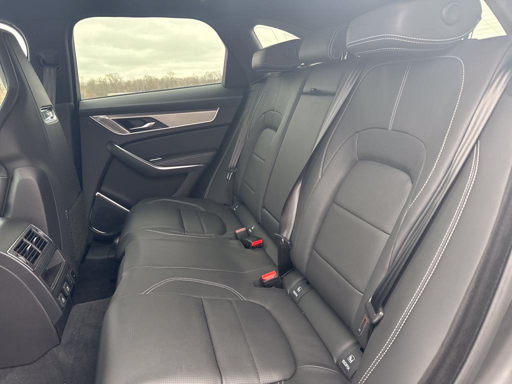 Certified 2026 Jaguar F-PACE R-Dynamic S AWD/4WD image 15