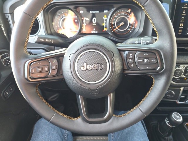 Used 2024 Jeep Gladiator Sport image 19