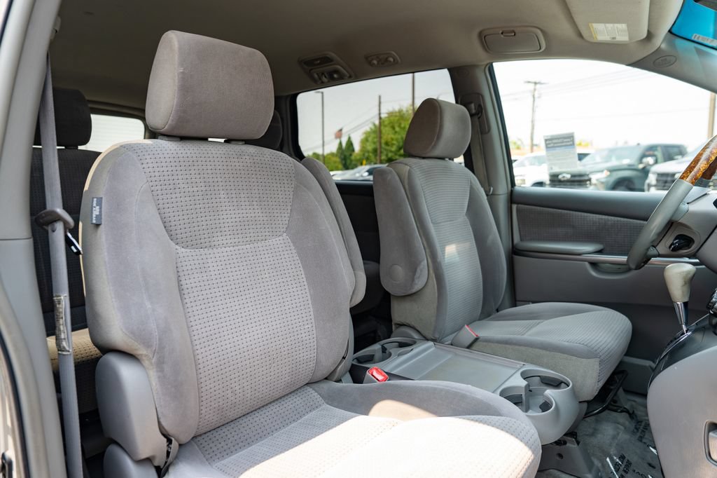 Used 2006 Toyota Sienna LE FWD image 24