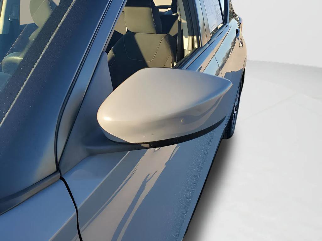 Used 2022 Nissan Kicks SV image 21