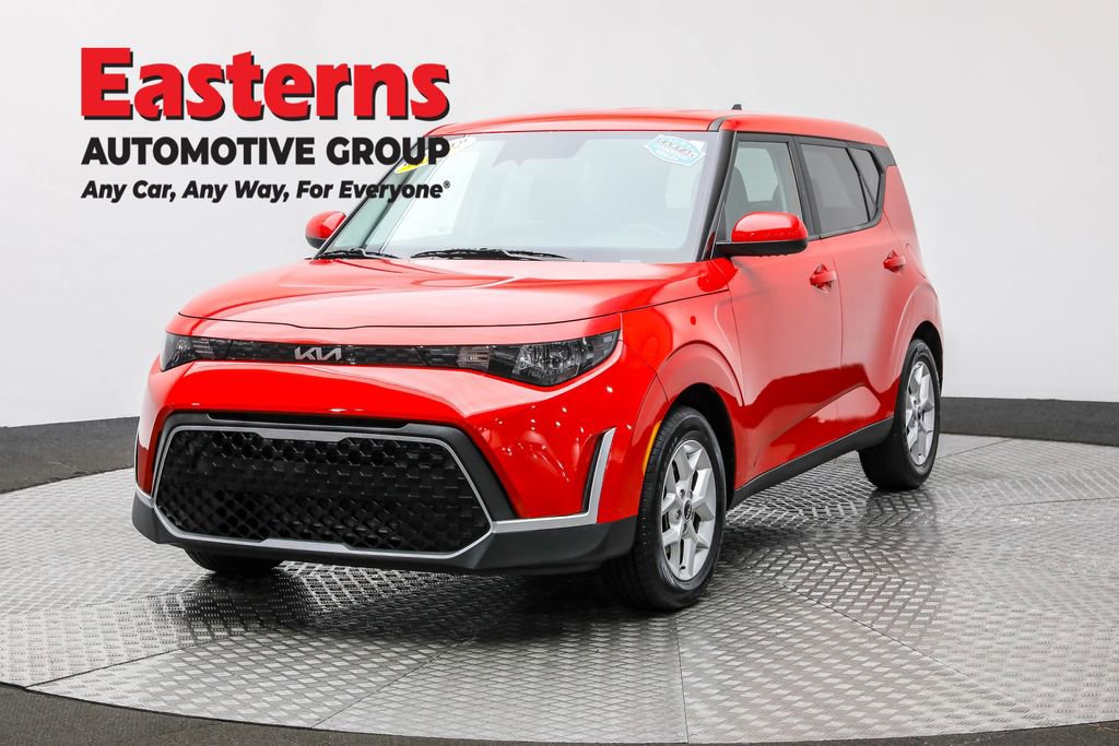 Used 2023 Kia Soul LX w/ Option Group 015