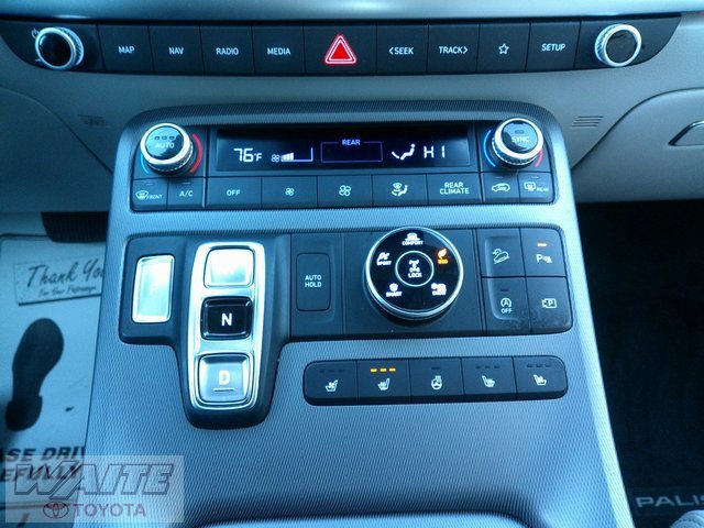 Used 2024 Hyundai Palisade Limited image 14