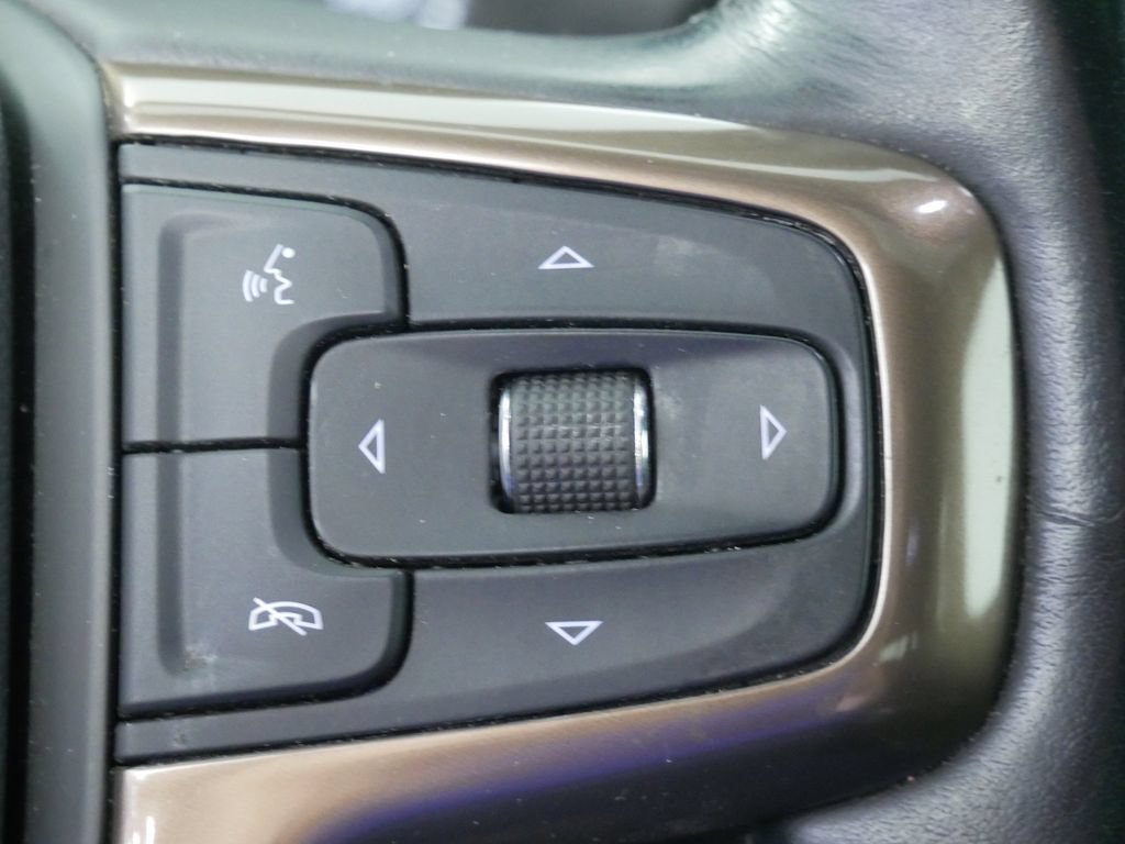 Used 2020 Chevrolet Silverado 1500 High Country w/ Technology Package AWD/4WD image 25