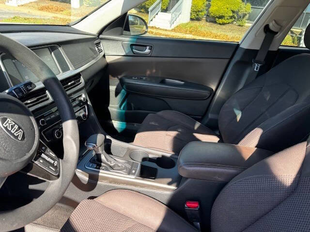 Used 2019 Kia Optima LX image 37