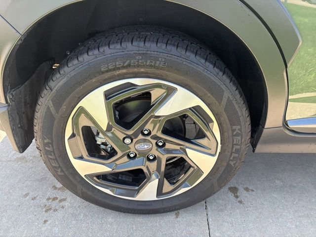 Used 2024 Subaru Crosstrek 2.5i Limited AWD/4WD image 16