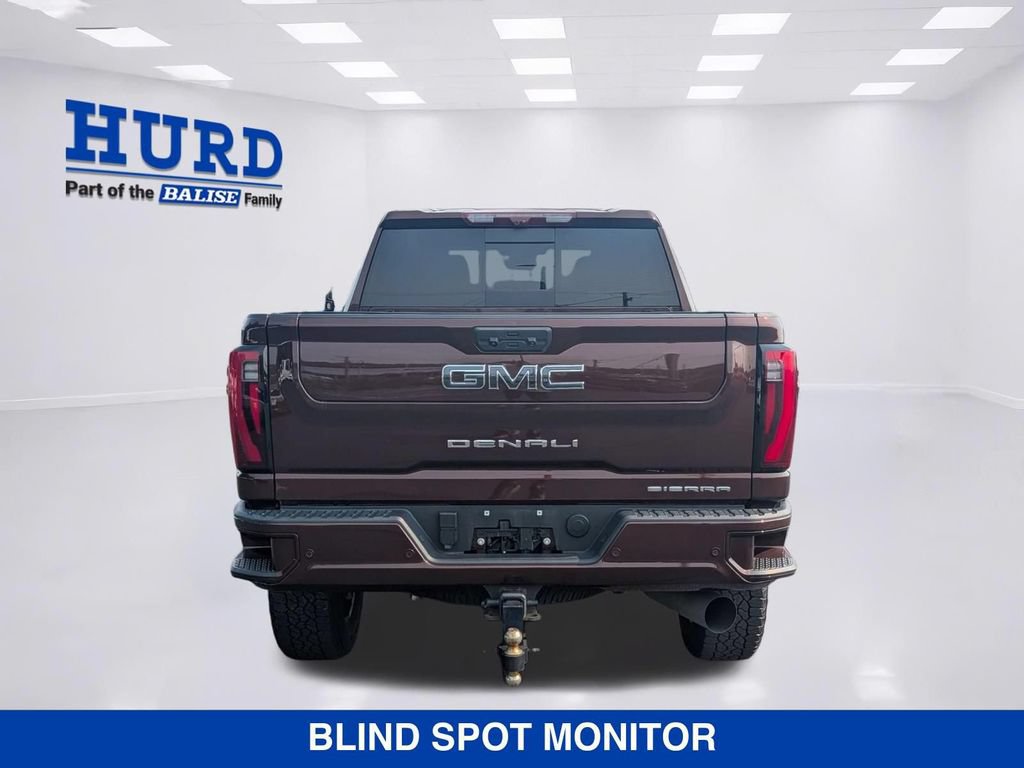 Used 2024 GMC Sierra 2500 Denali Ultimate AWD/4WD image 4