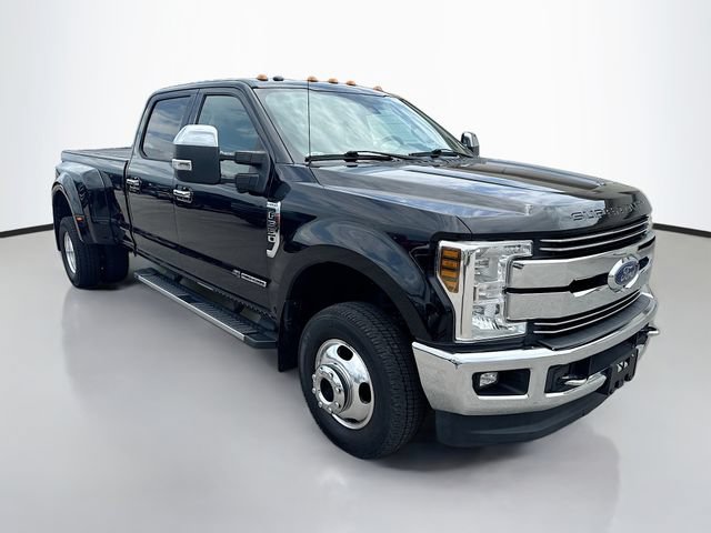 Used 2018 Ford F350 Lariat w/ Lariat Ultimate Package AWD/4WD image 3