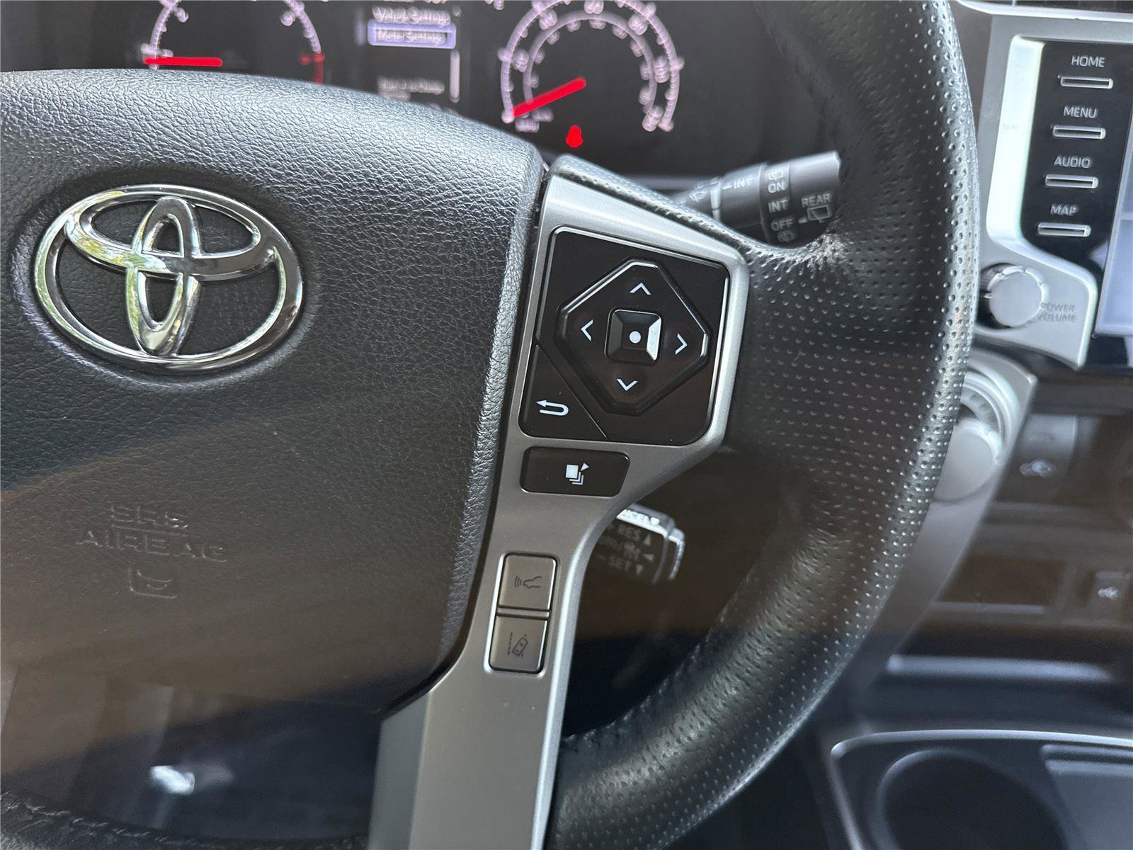 Used 2023 Toyota 4Runner SR5 Premium image 14