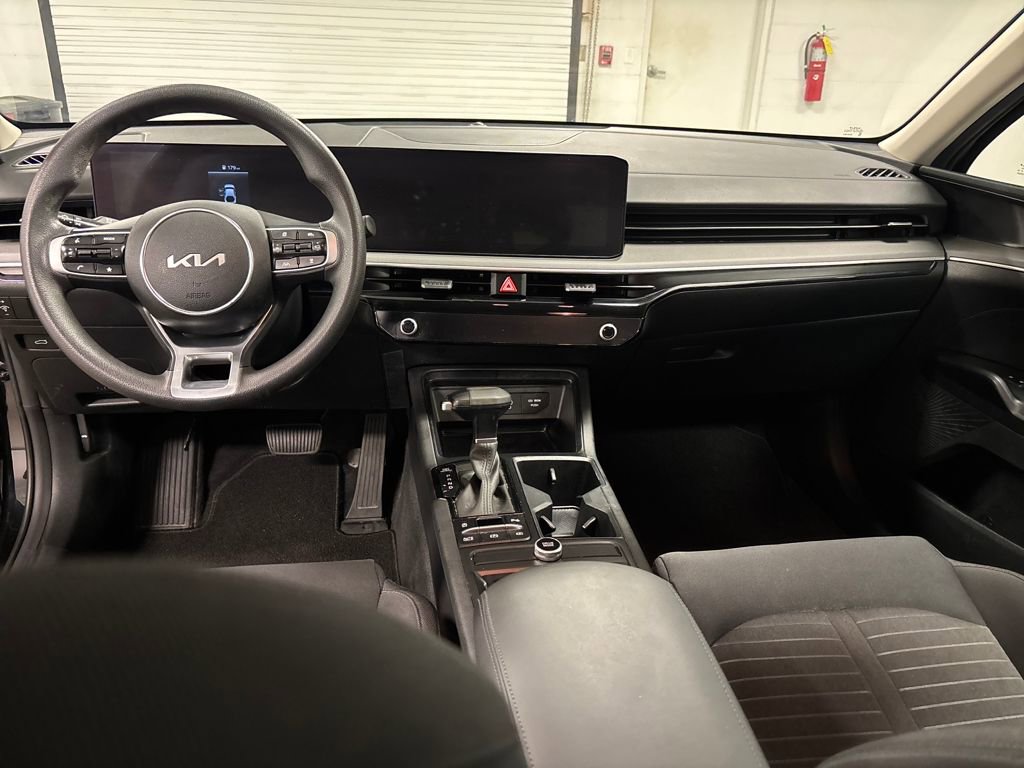 Used 2025 Kia K5 LXS image 27