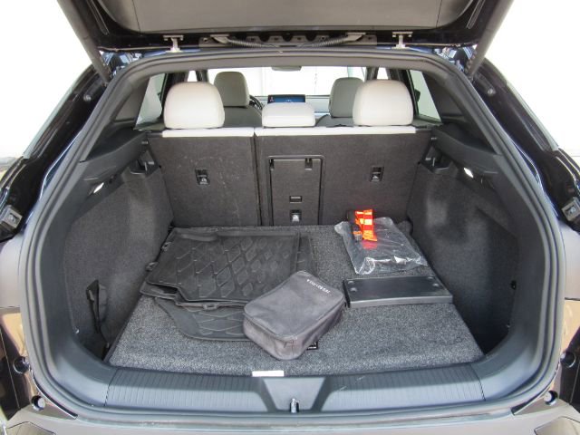 Used 2021 Volkswagen ID.4 Pro S w/ Gradient Package image 28