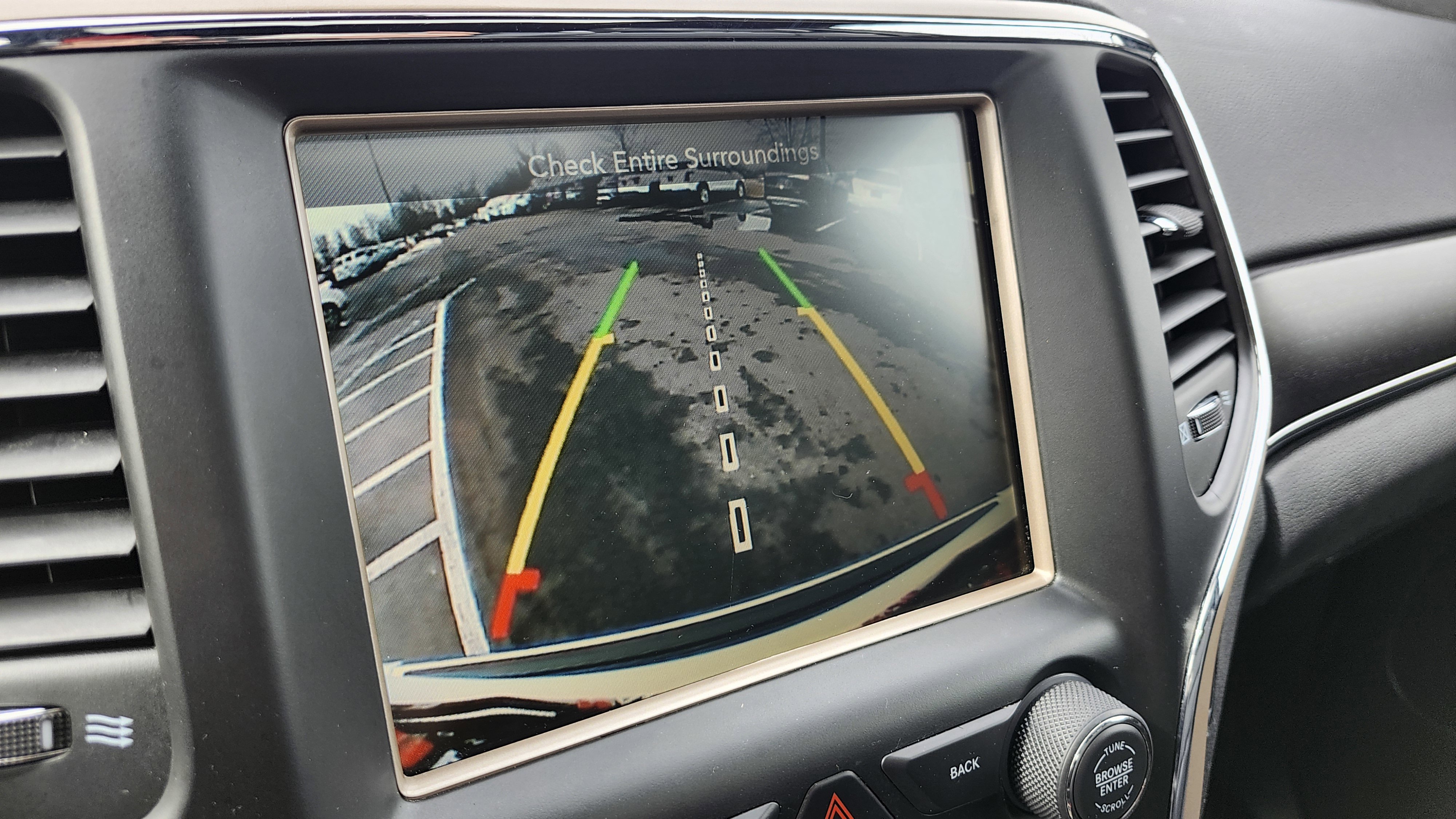 Used 2016 Jeep Grand Cherokee Limited image 6