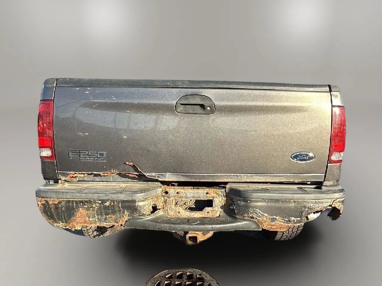 Used 2004 Ford F250 XLT image 5