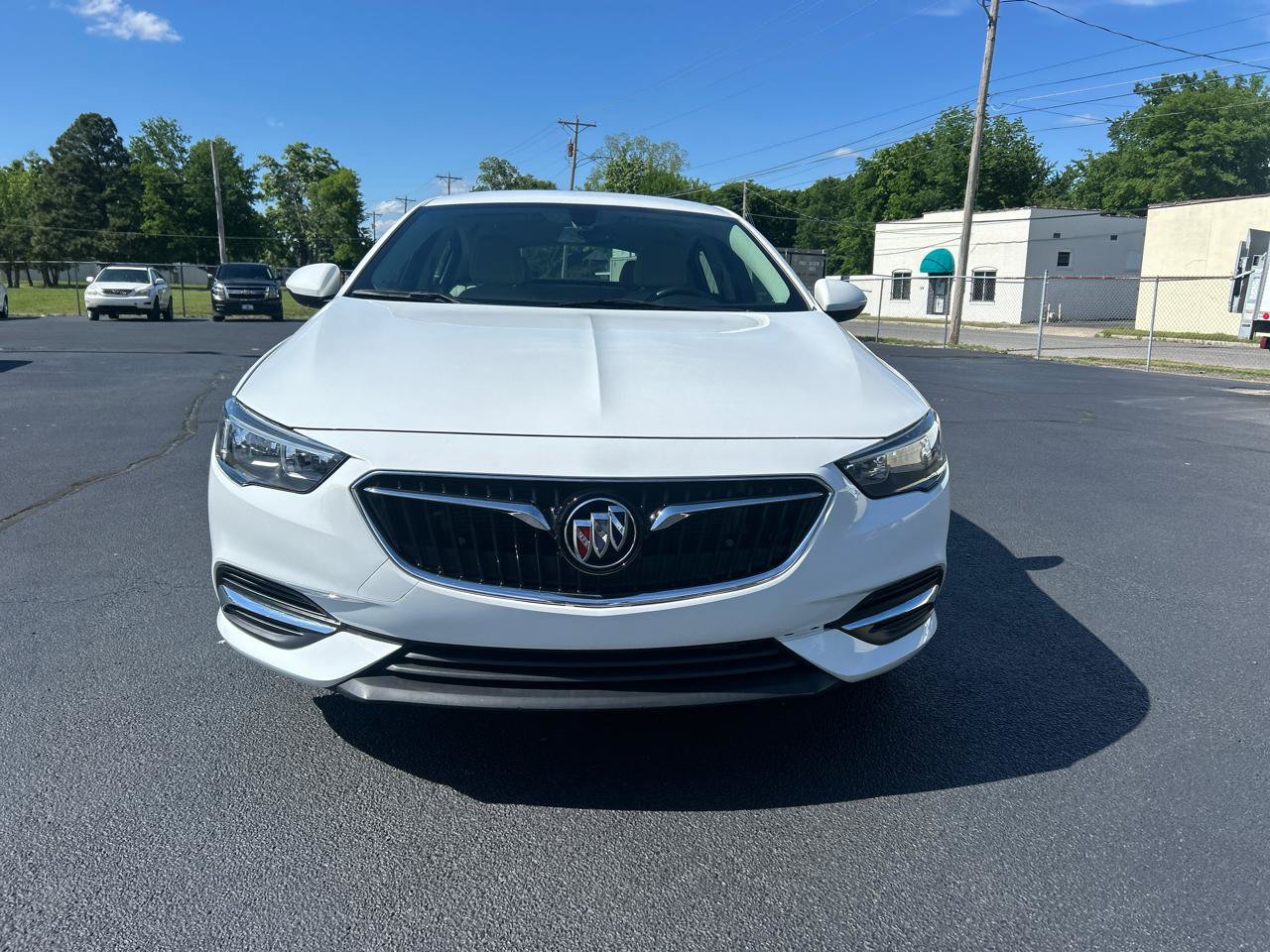 Used 2018 Buick Regal Preferred w/ Sights and Sounds Package FWD image 2