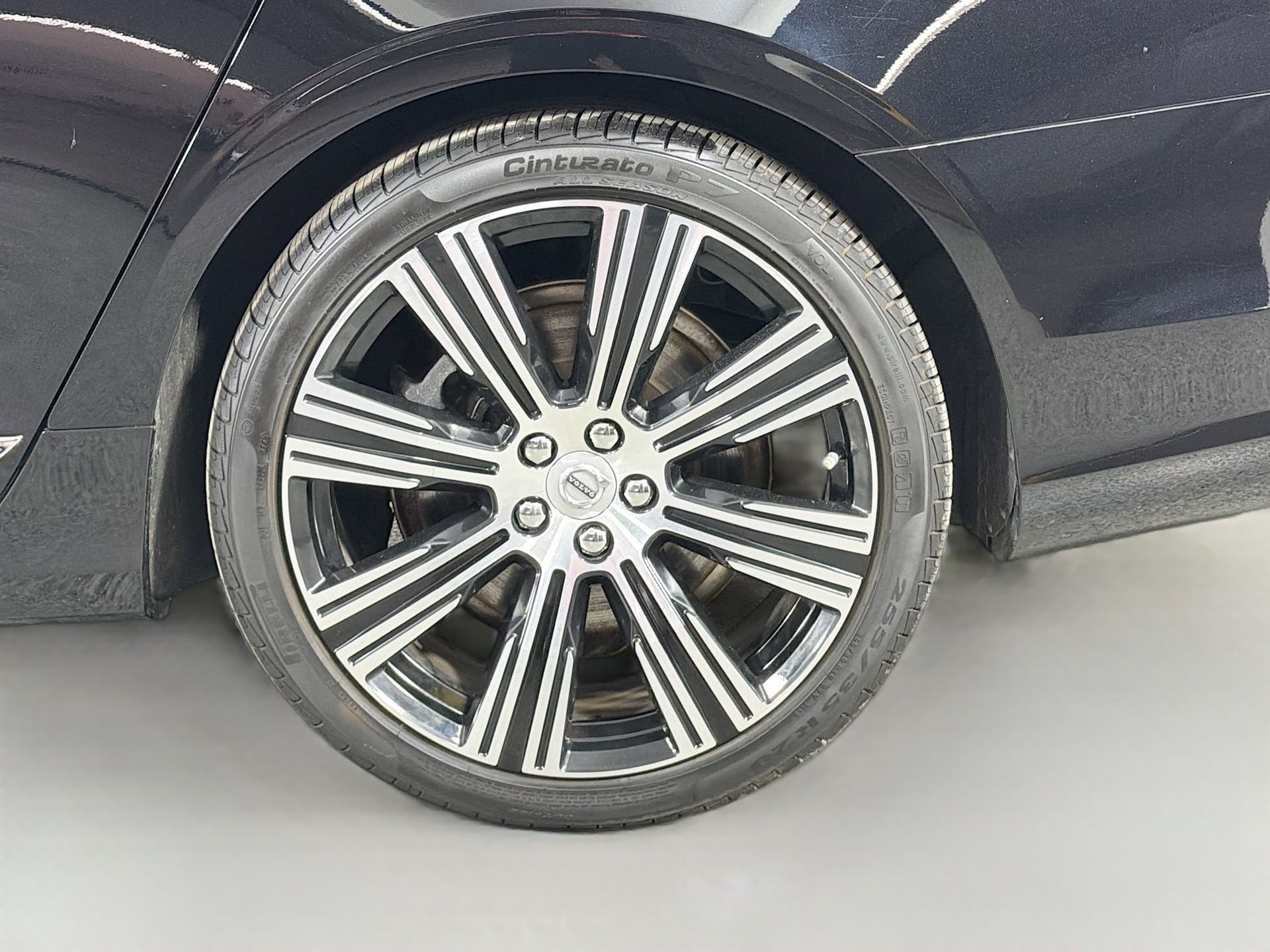 Certified 2023 Volvo S90 B6 Plus w/ Protection Package Premier image 32