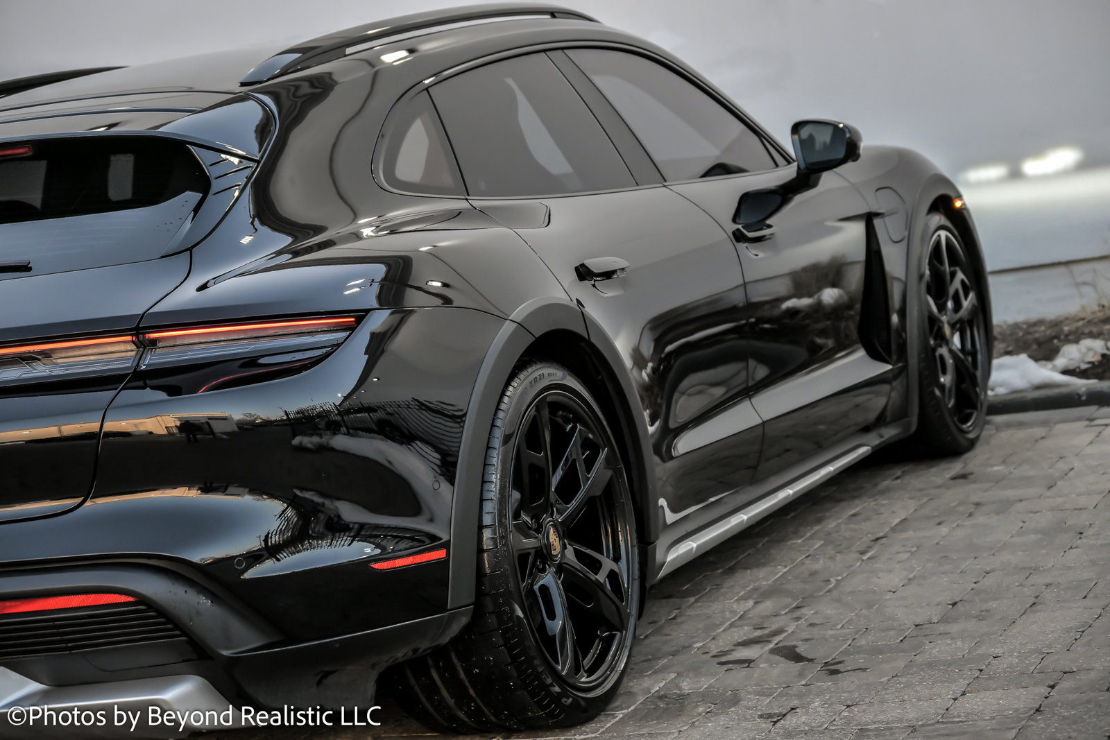 Used 2024 Porsche Taycan Turbo image 8