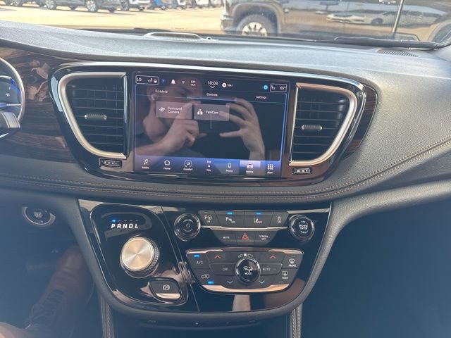 Used 2022 Chrysler Pacifica Pinnacle FWD image 16