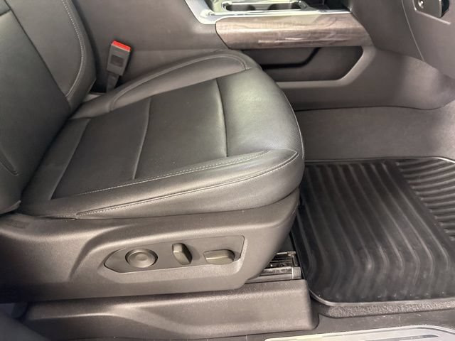 Used 2024 Chevrolet Silverado 1500 LTZ w/ LTZ Premium Package AWD/4WD image 16