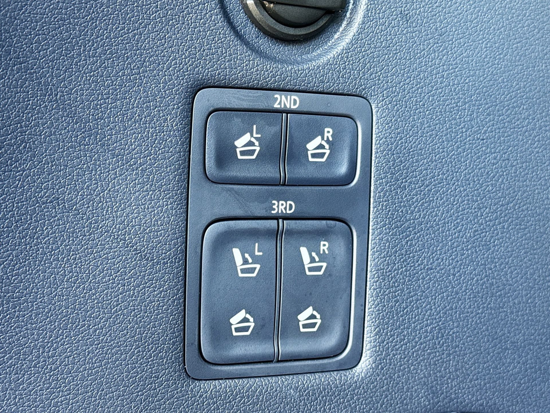 Used 2025 Hyundai Palisade Calligraphy FWD image 10