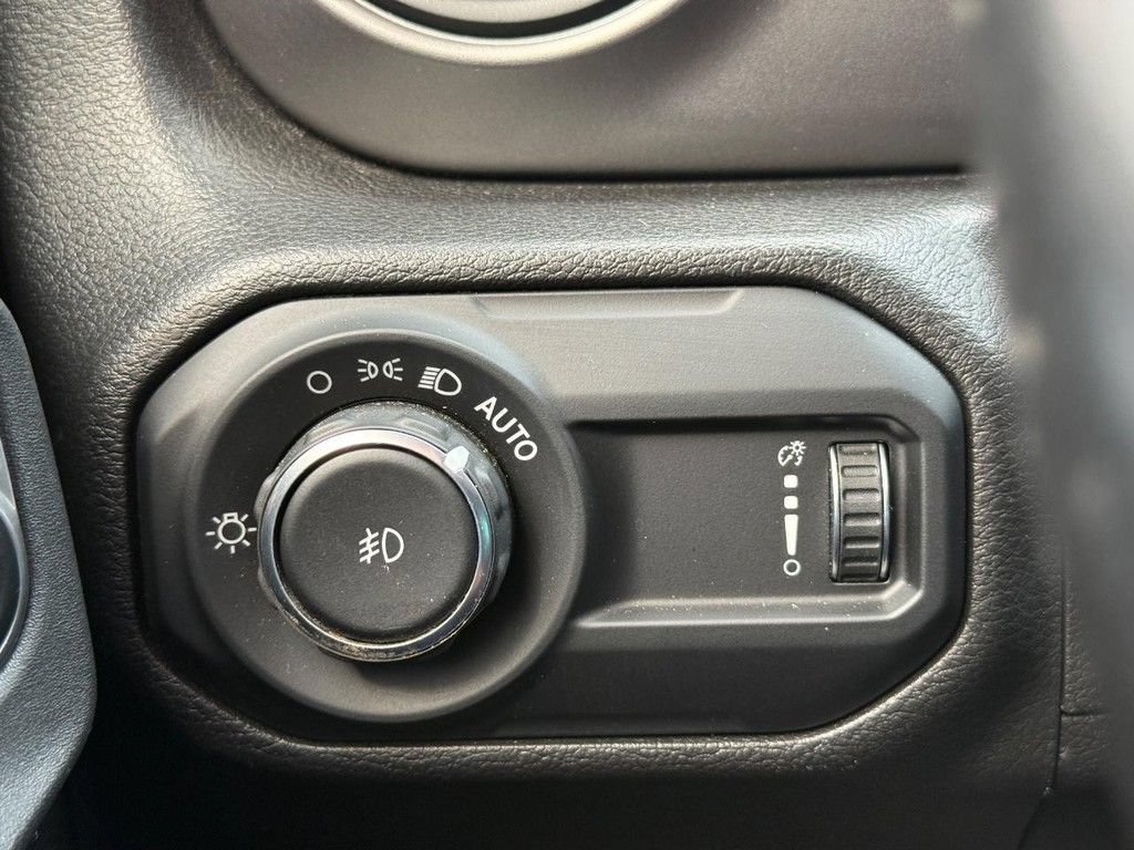 Certified 2023 Jeep Wrangler Unlimited Sport AWD/4WD image 22