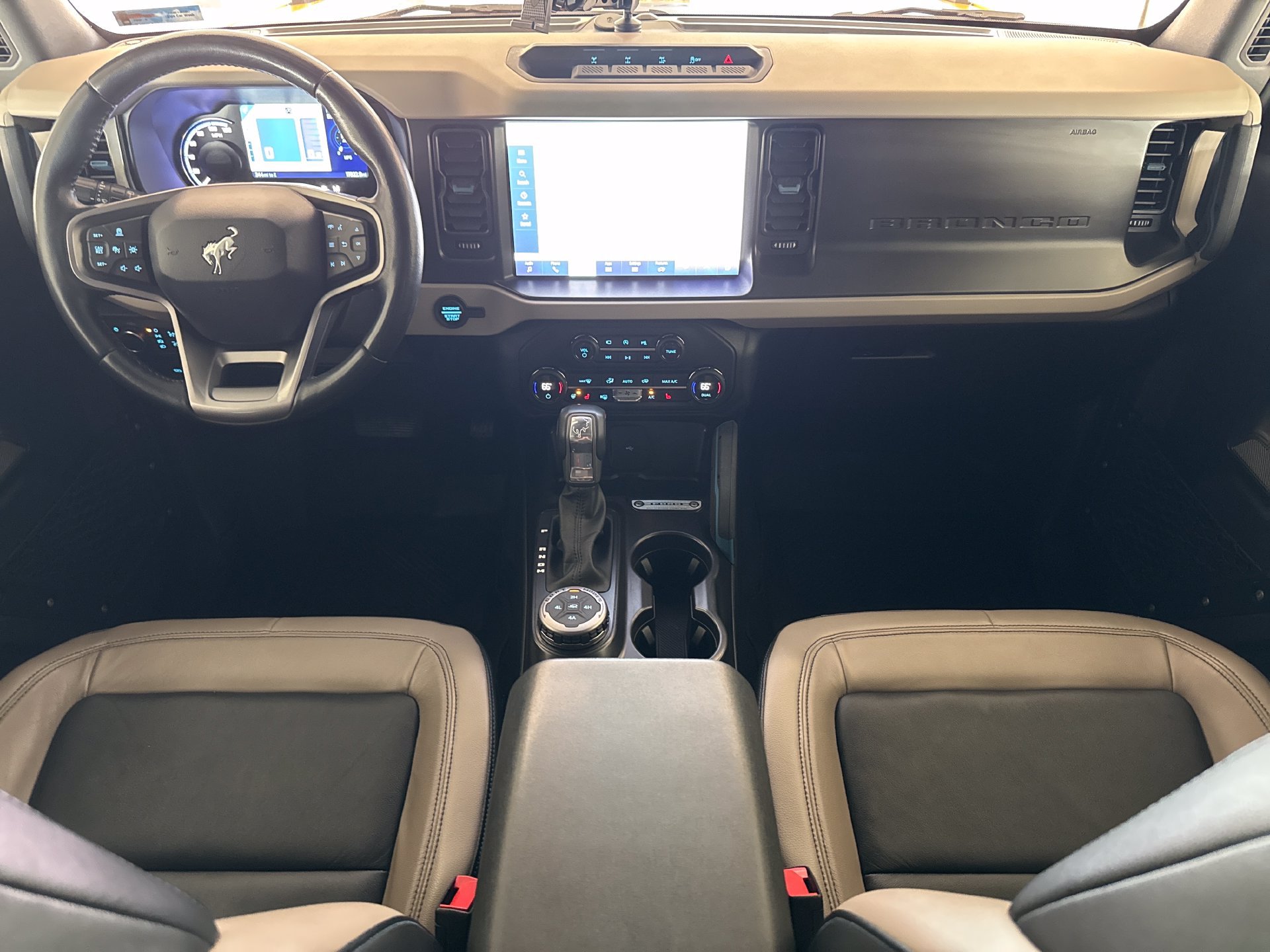Used 2021 Ford Bronco Wildtrak AWD/4WD image 15