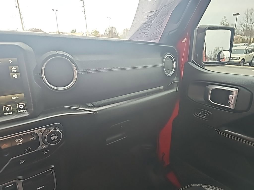 Used 2020 Jeep Wrangler Unlimited Sahara image 19