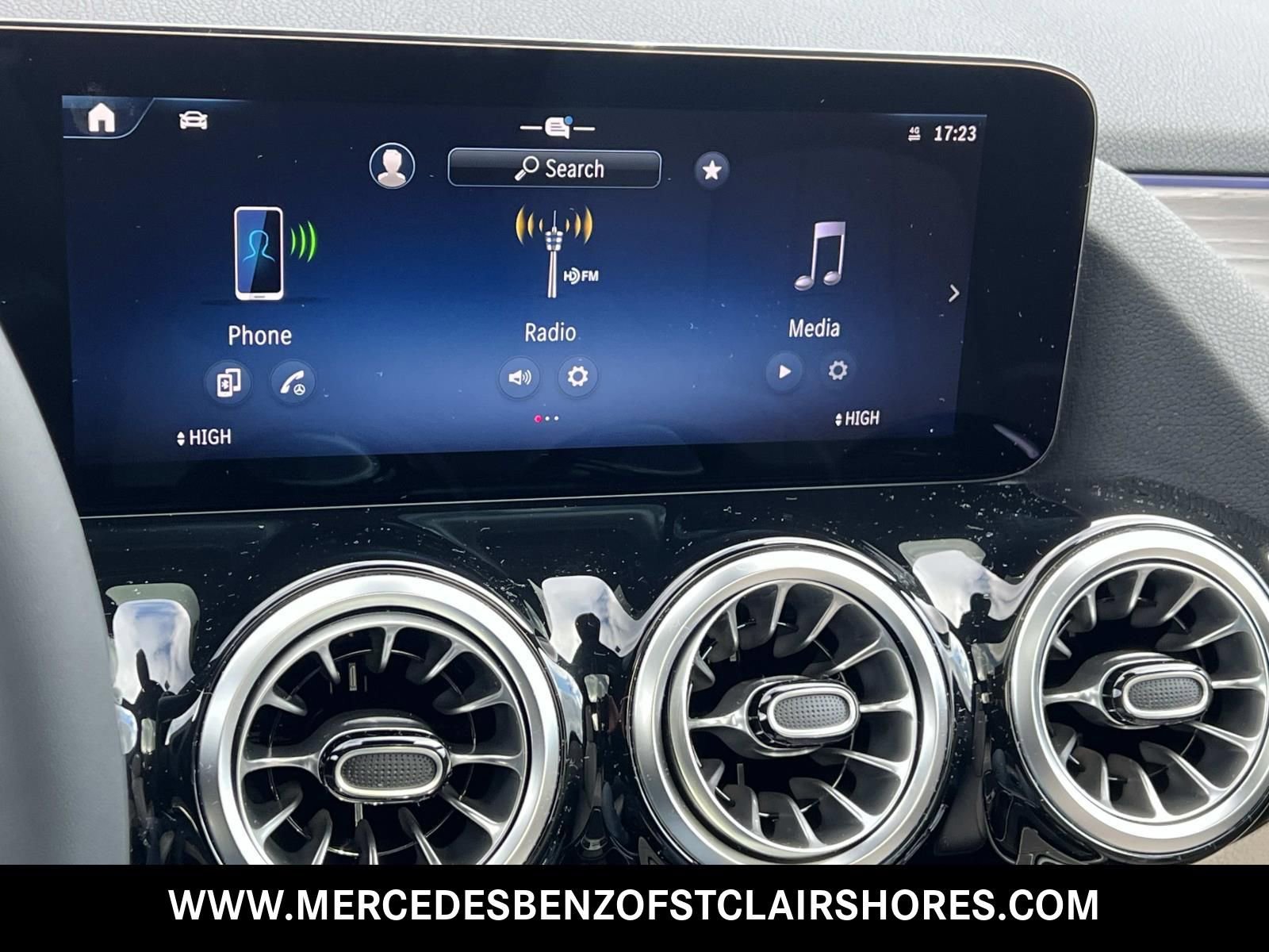 New 2026 Mercedes-Benz GLA 250 4MATIC image 26