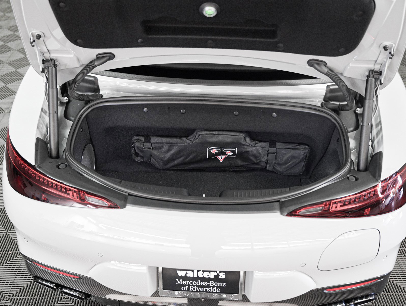 Used 2025 Mercedes-Benz SL 63 AMG S e Performance 4MATIC image 9